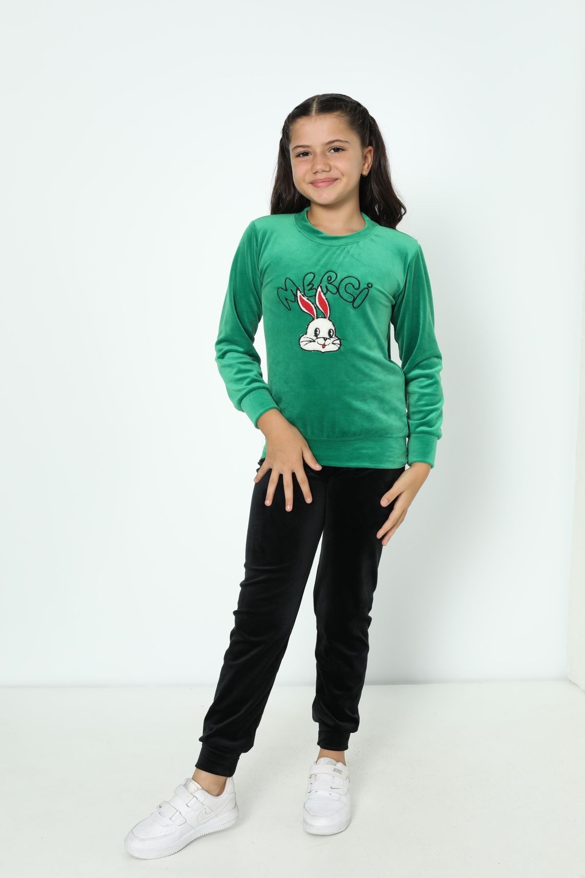 Merci Tavşan Desenli Kadife Erkek Çocuk Pijama Takımı