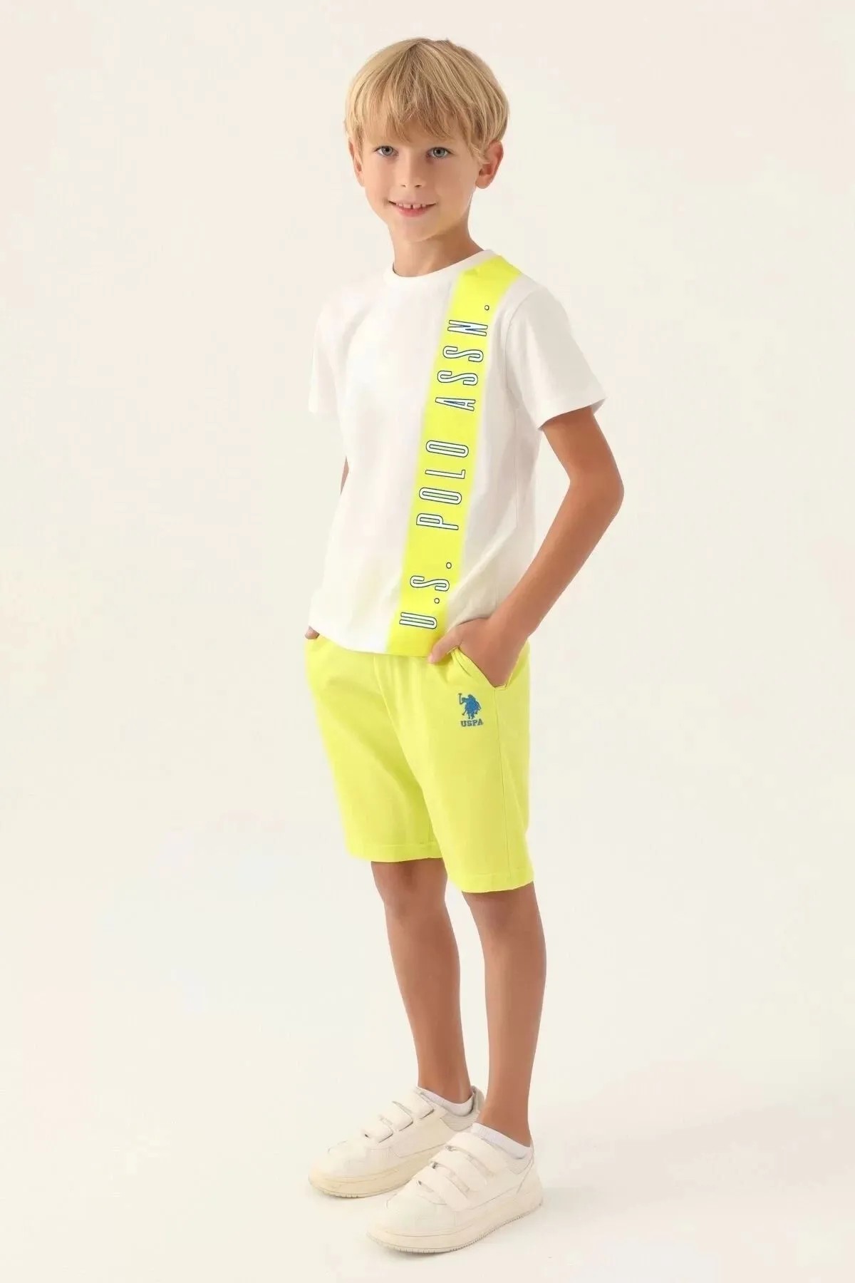 U.S. Polo Assn. Lisanslı Striped Taş Erkek Çocuk Bermuda Takım - 4-5 yaş