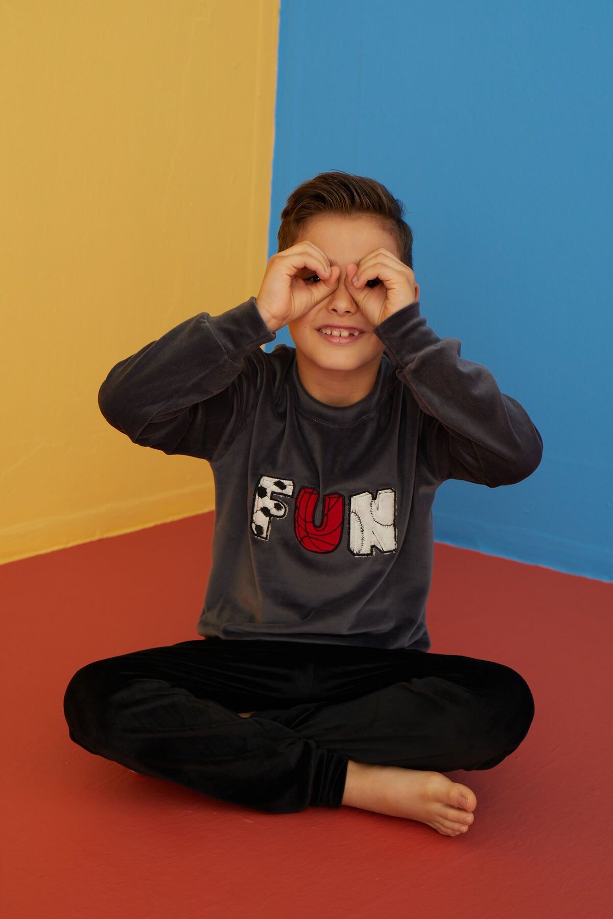 Turuncu Fun Desenli Kadife Erkek Çocuk Pijama Takımı