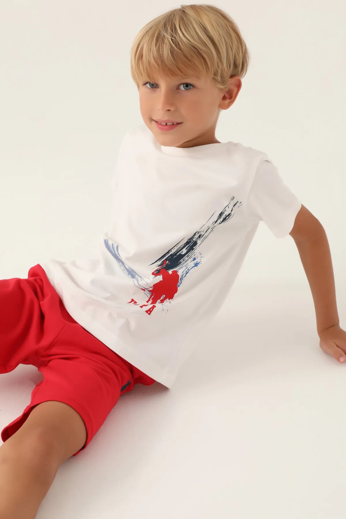 U.S. Polo Assn. Erkek Çocuk Crayons Art Lisanslı Şort T-Shirt Takım 