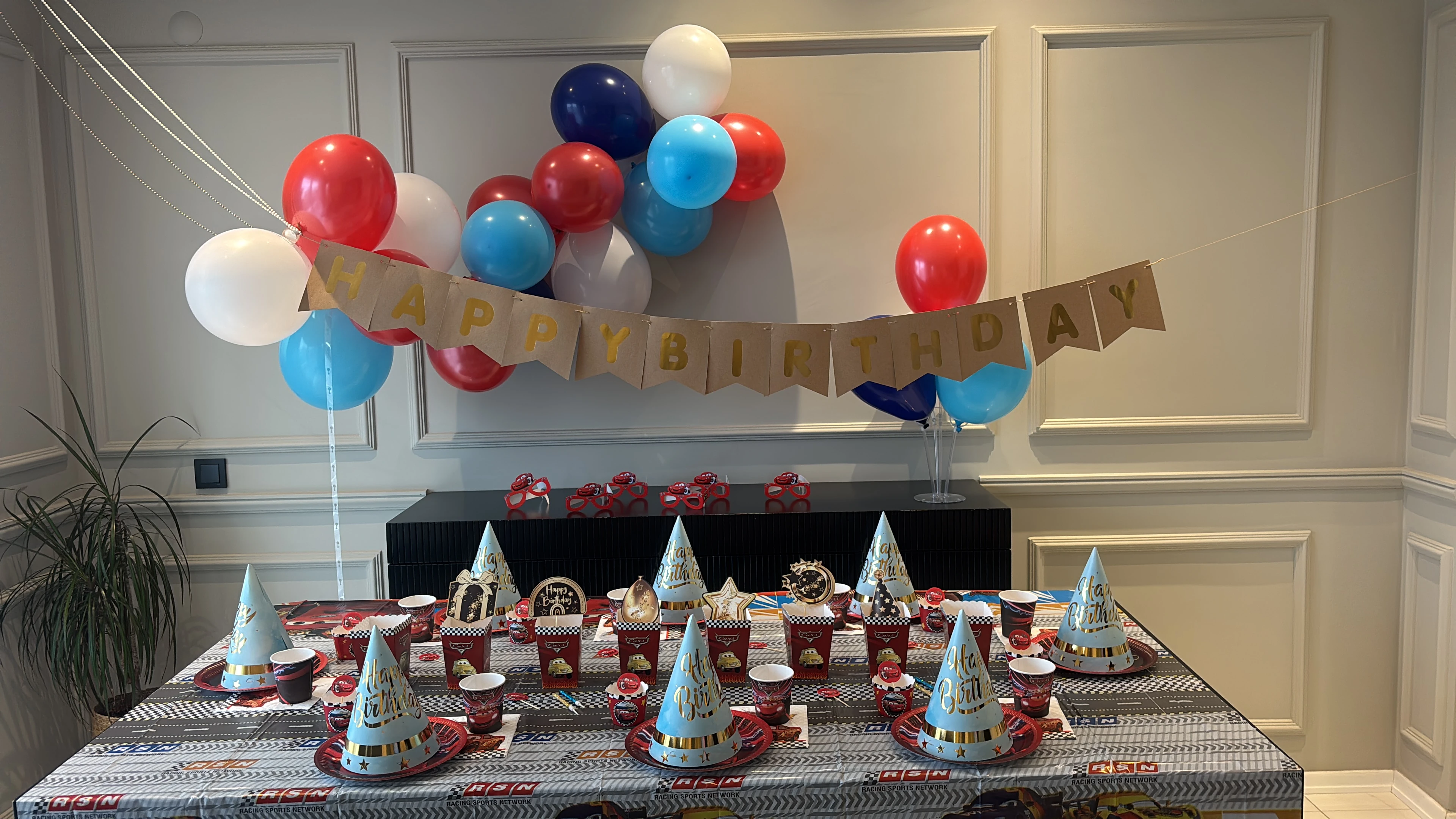 Cars Temalı Doğum Günü Parti Seti