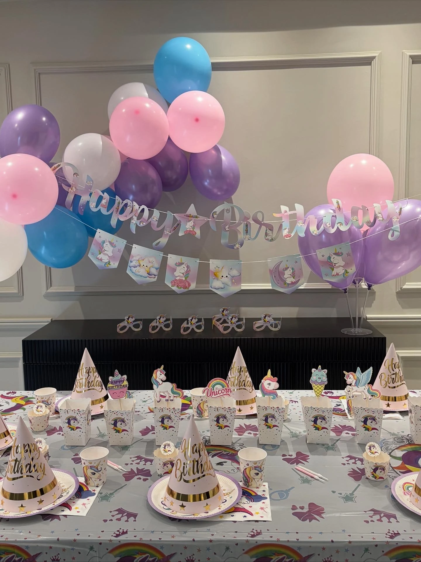 Unicorn Temalı Doğum Günü Parti Seti