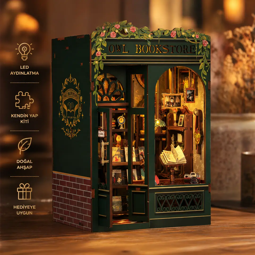 Owl Bookstore book nook yandan görünüm