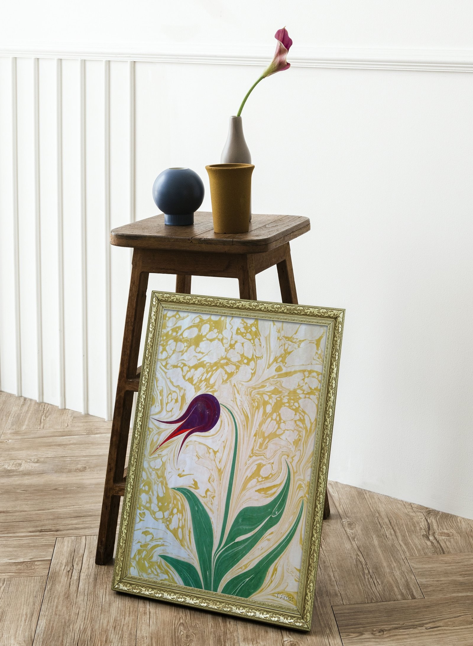 Lacivert Zemin Üzerine Kırmızı Lale Motifli Ebru 60x80 cm Çerçeveli Tablo