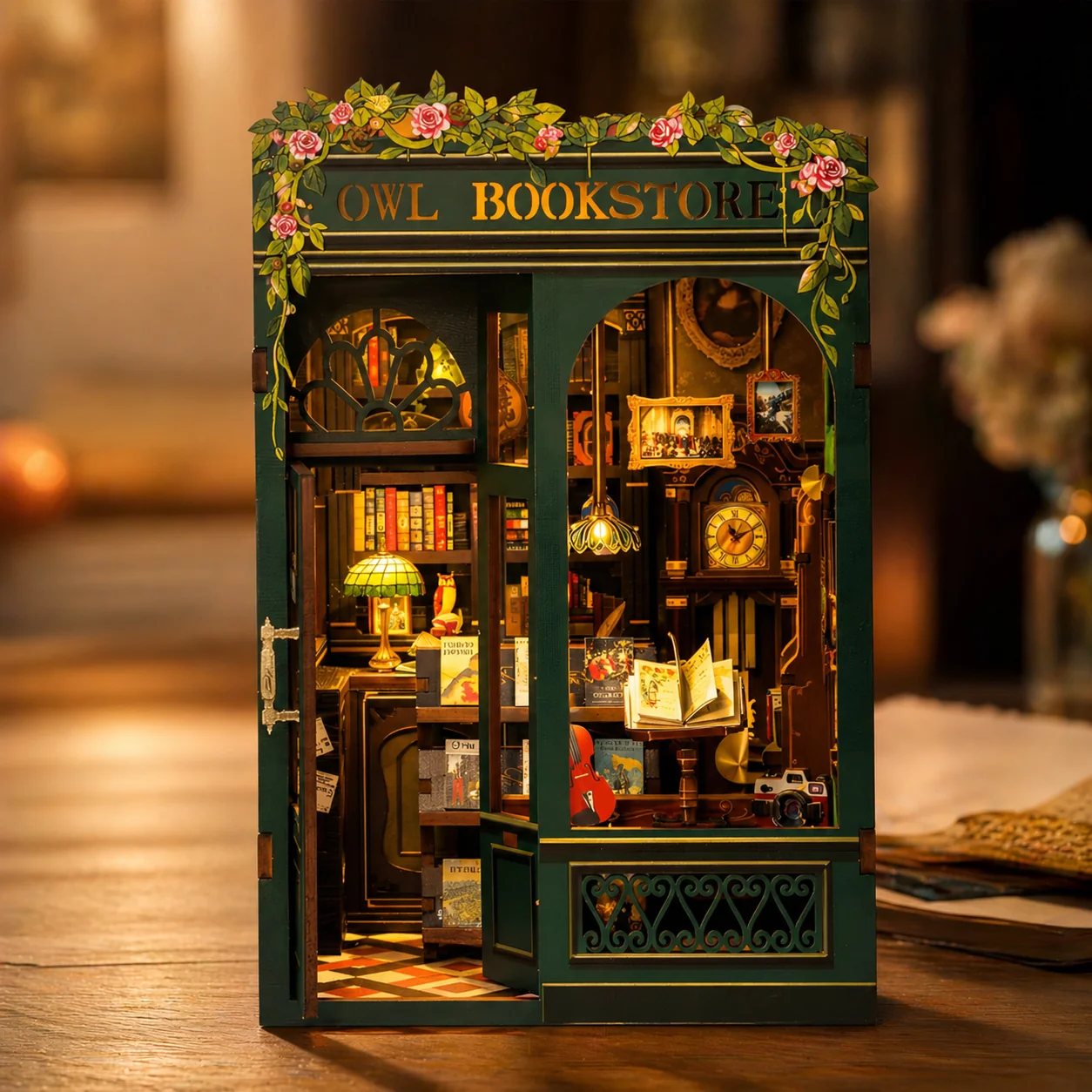 Owl Bookstore DIY book nook maket kitap köşesi ana görünüm