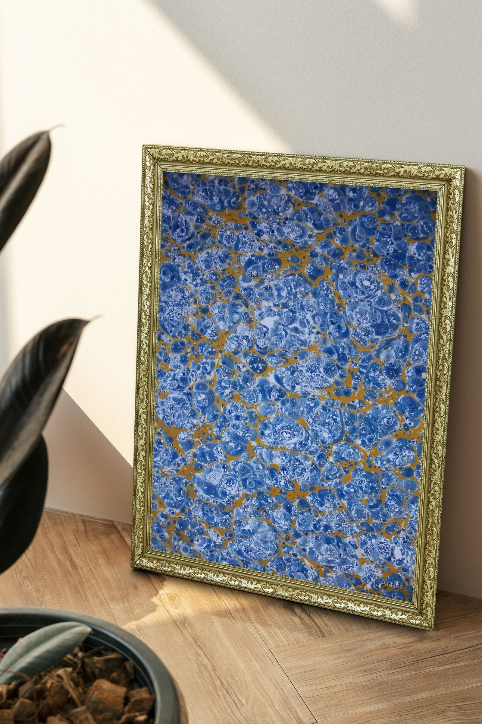 Altın Sarısı Hareler Üzerinde Mavi Dokulu Ebru 60x80 cm Çerçeveli Tablo