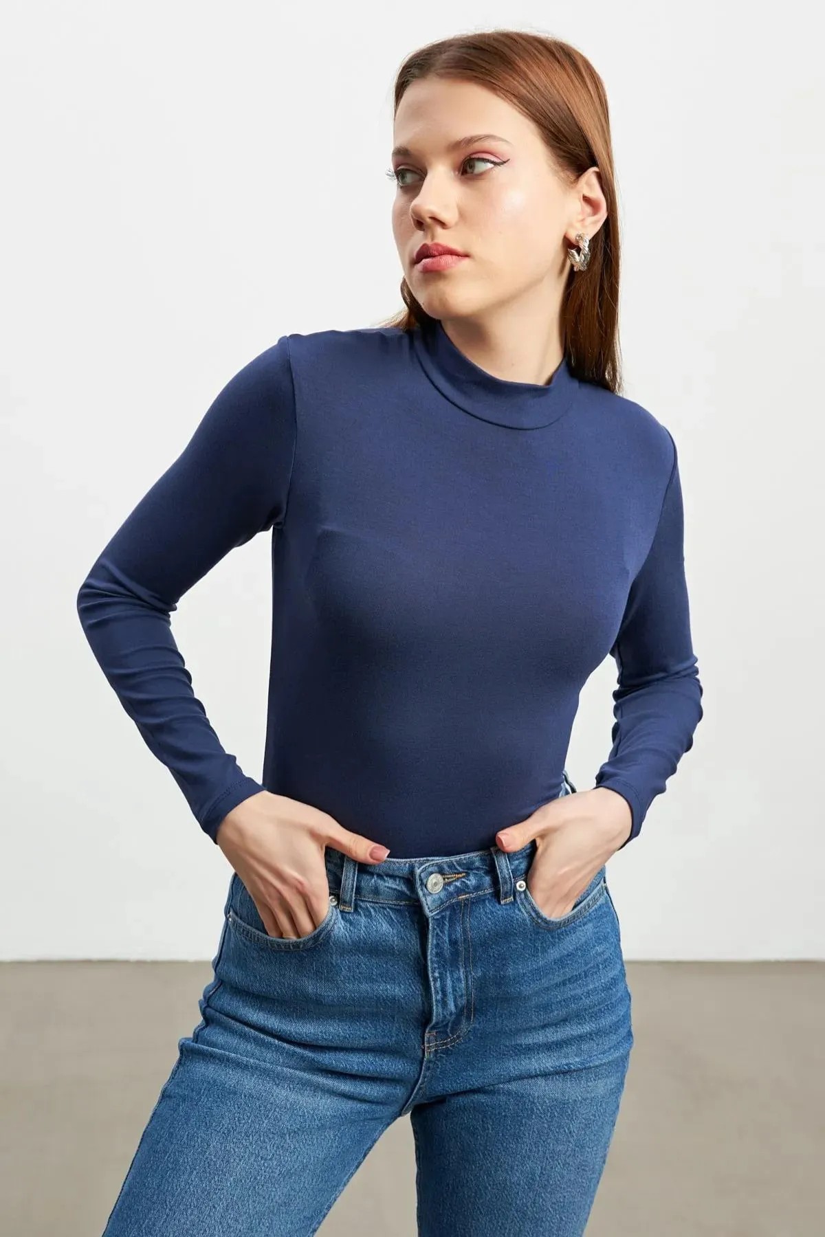 Kadın Lacivert Krem Siyah Beyaz 4'lü Body