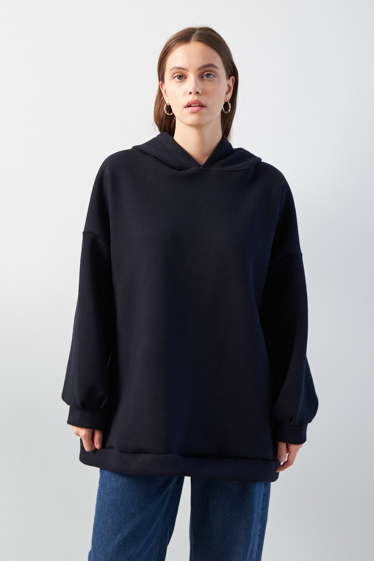 Kadın Koyu Lacivert Yumuşak Dokulu Oversize Şardonlu Kapüşonlu Sweatshirt