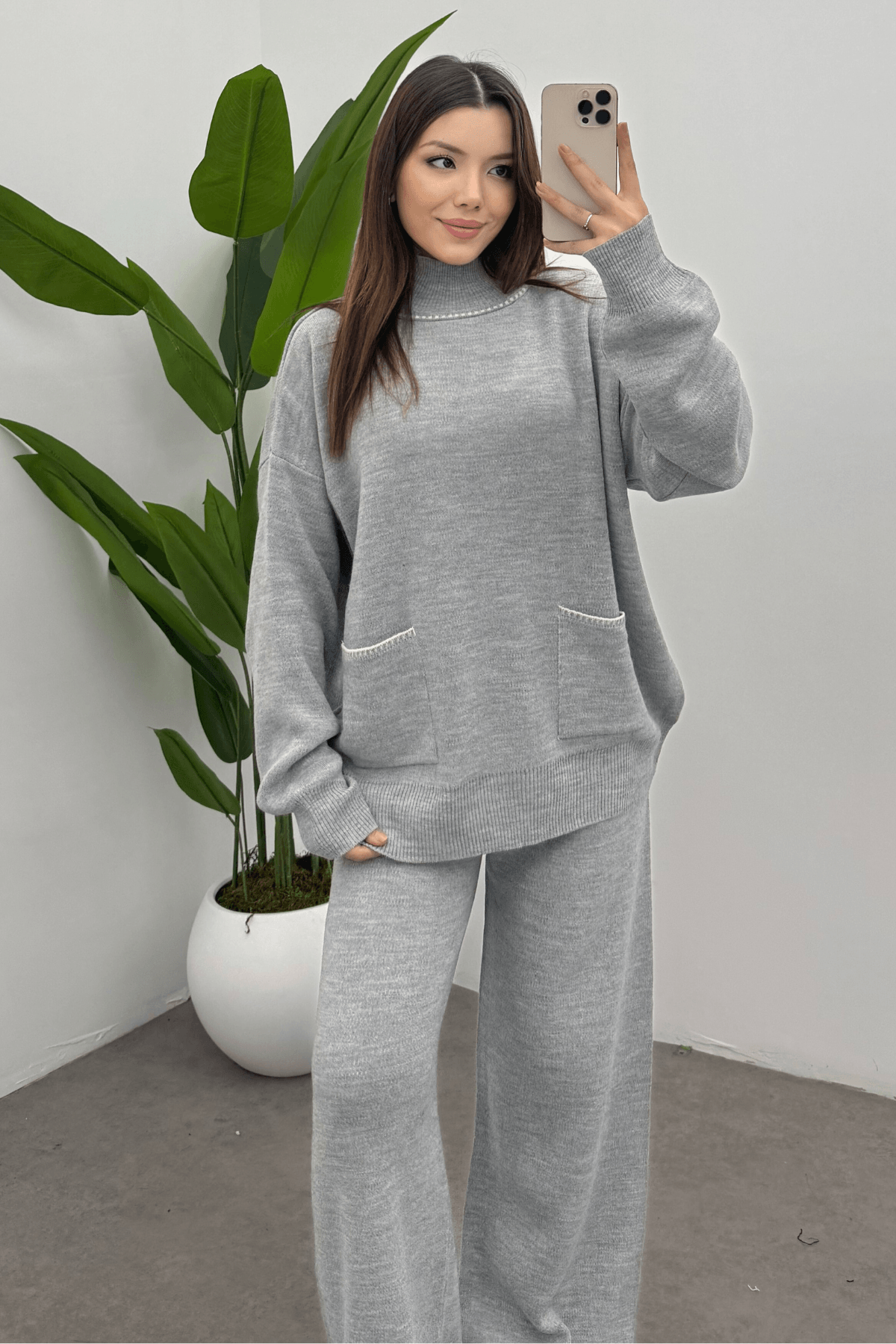 Kadın Gri Balıkçı Yaka Cep Detaylı Kazak Pantolon Triko Takım