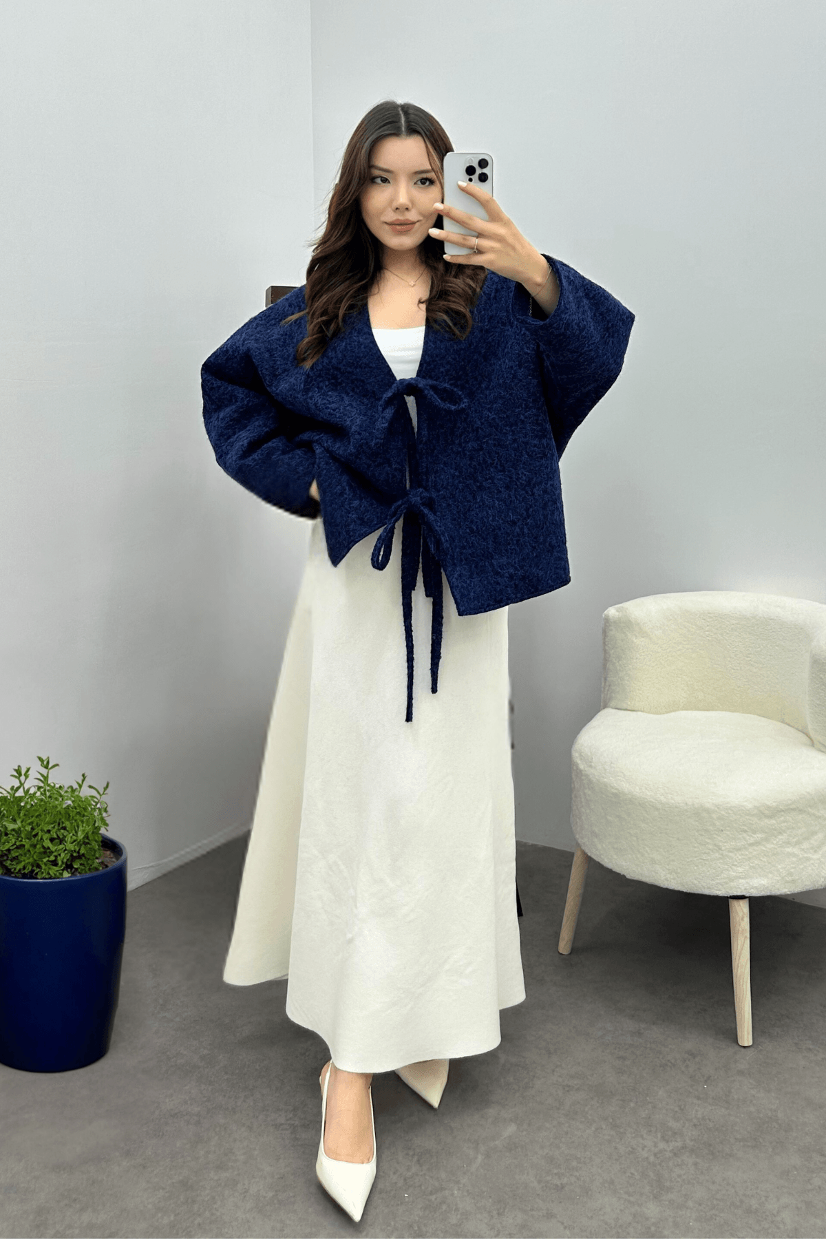 Kadın Lacivert Bağcık Detaylı İthal Kaşe Ceket