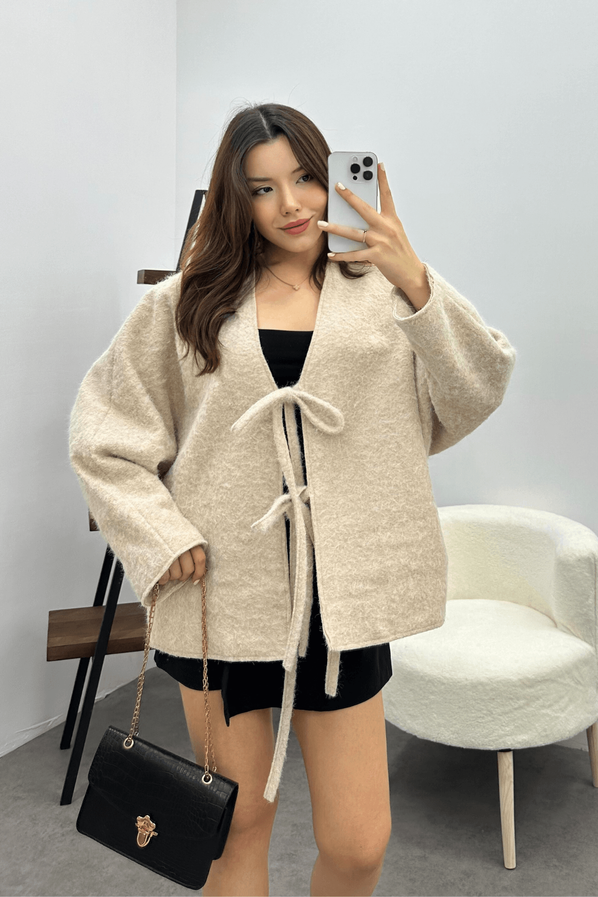 Kadın Krem Bağcık Detaylı İthal Kaşe Ceket