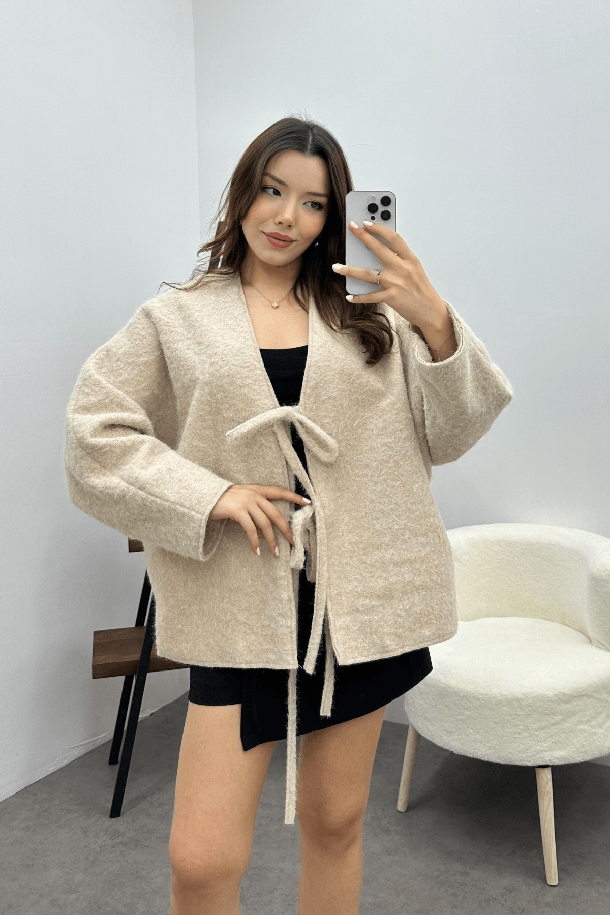 Kadın Krem Bağcık Detaylı İthal Kaşe Ceket