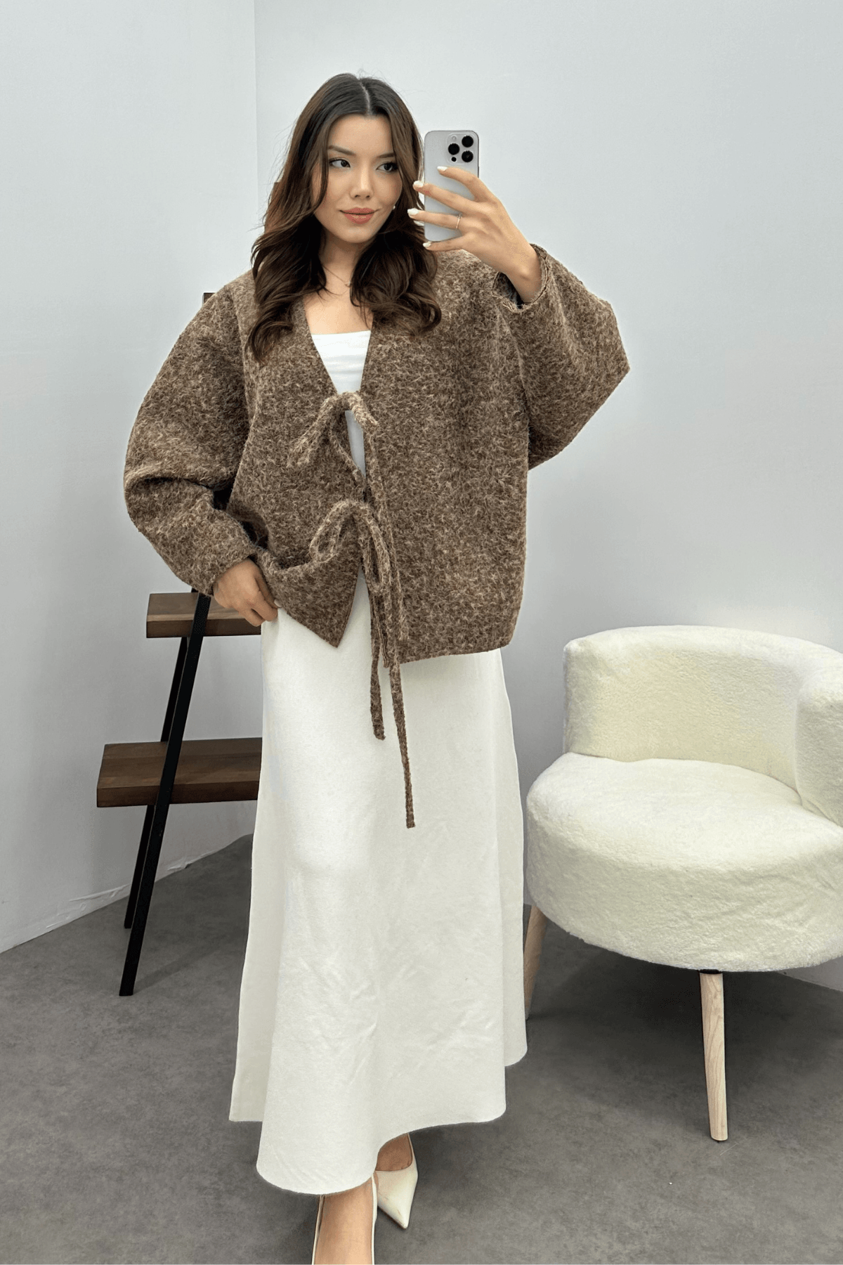 Kadın Kahverengi Bağcık Detaylı İthal Kaşe Ceket