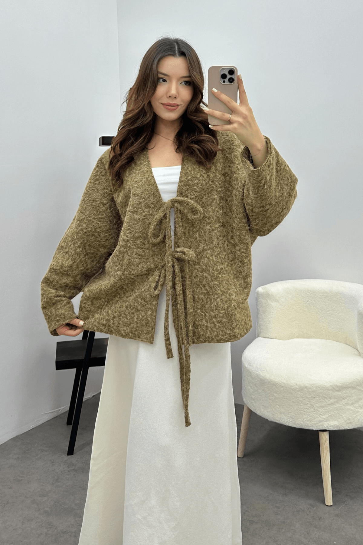 Kadın Toprak Yeşili Bağcık Detaylı İthal Kaşe Ceket