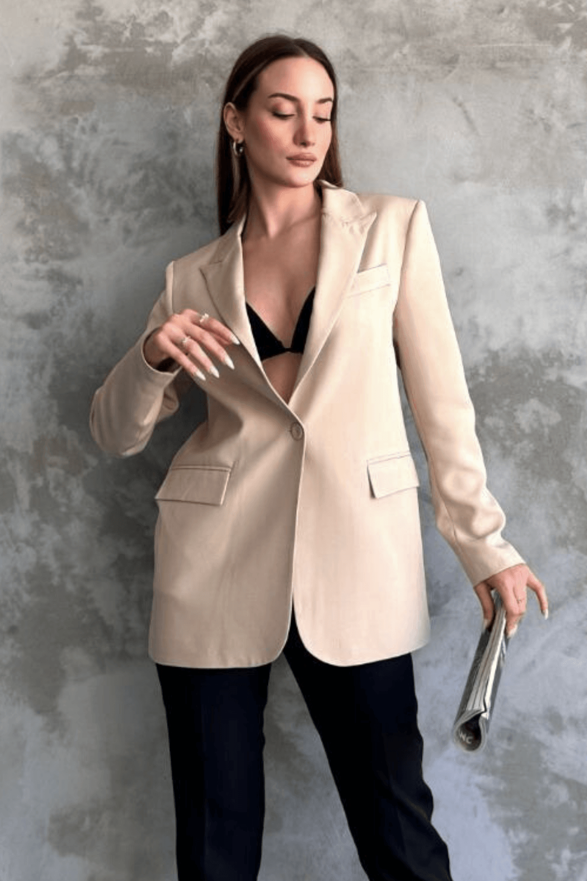 Kadın Krem Vatkalı Tek Düğmeli Blazer Ceket