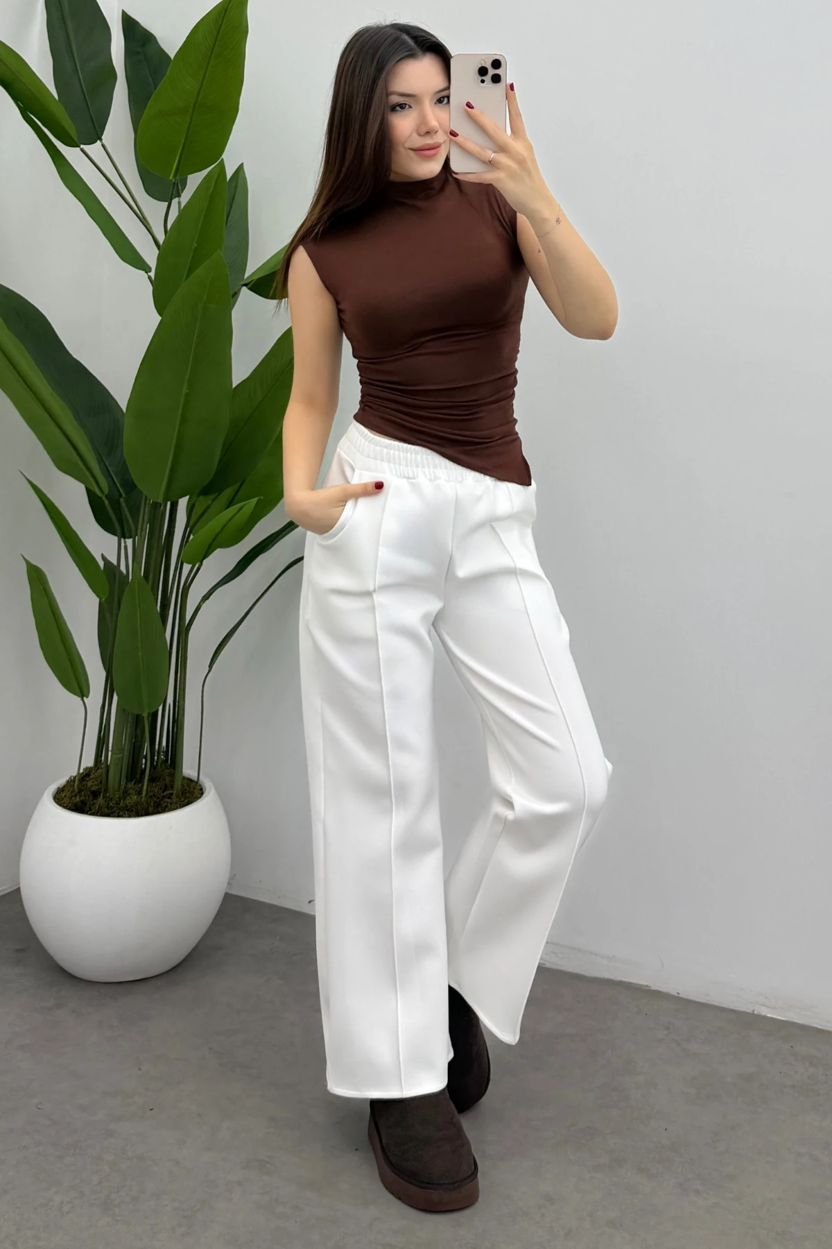 Kadın Beyaz Nervür Dikişli Lastikli Scuba Pantolon