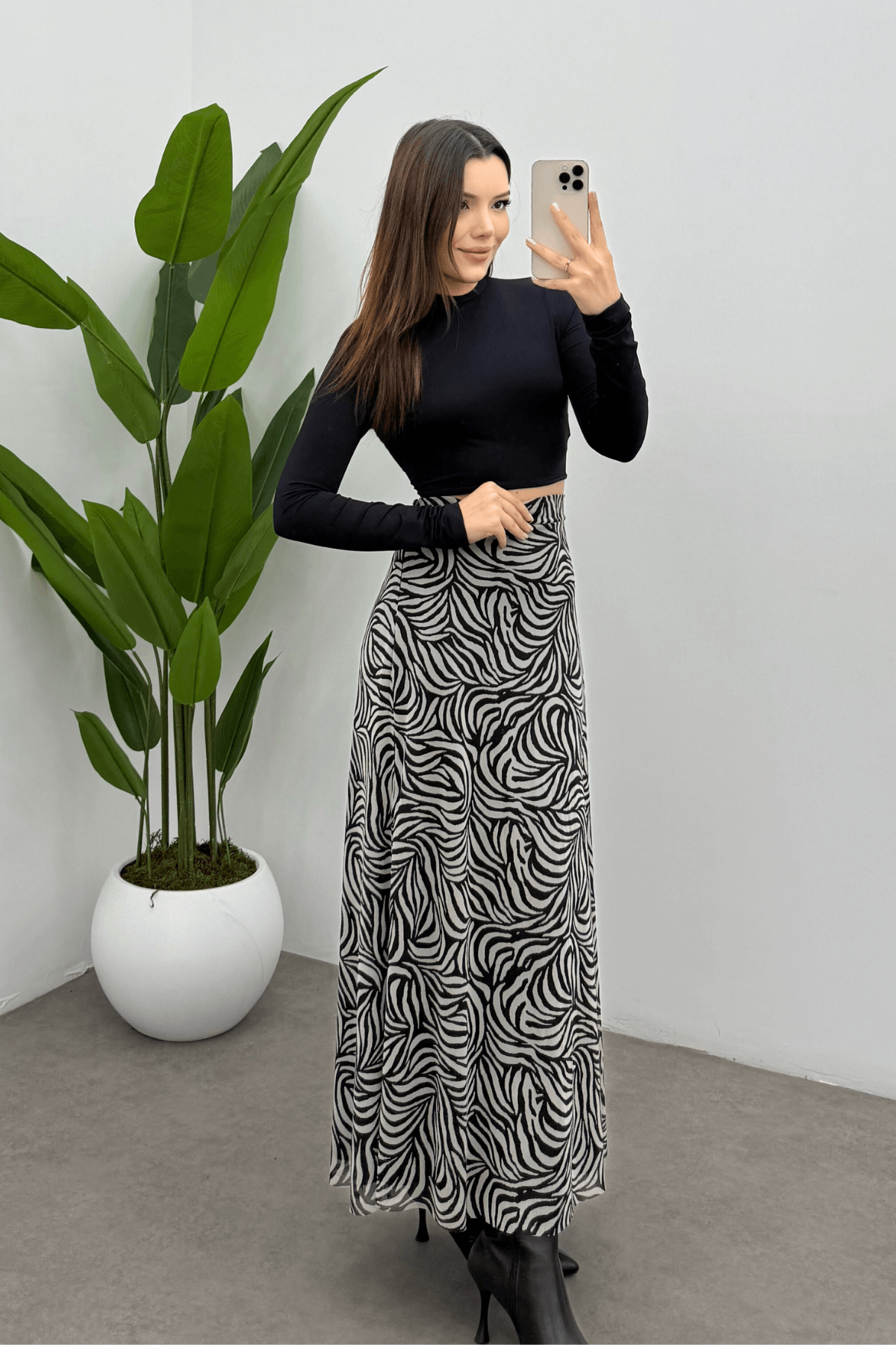 Kadın Dalga Zebra Baskılı  Arka Lastik Detaylı Fermuarlı Tül Etek