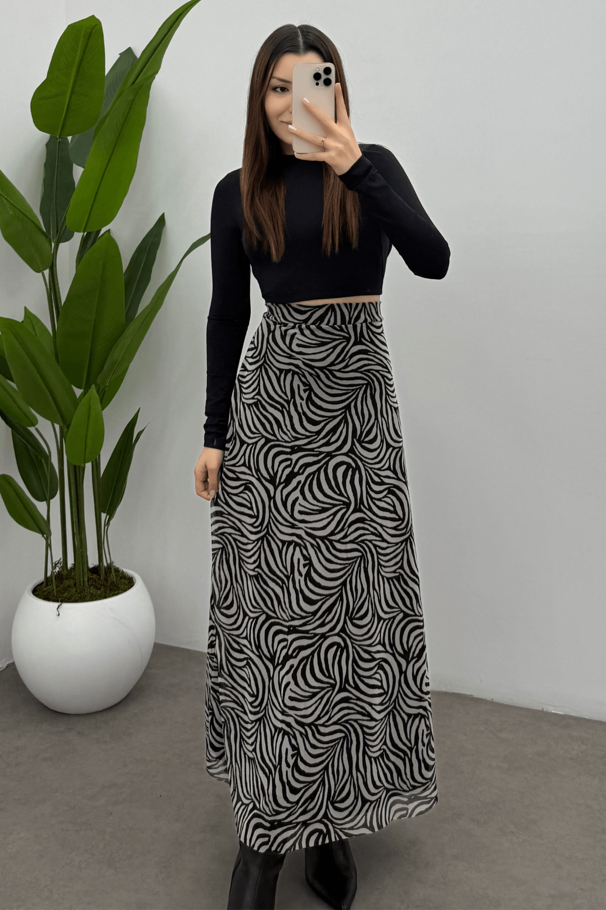Kadın Dalga Zebra Baskılı  Arka Lastik Detaylı Fermuarlı Tül Etek