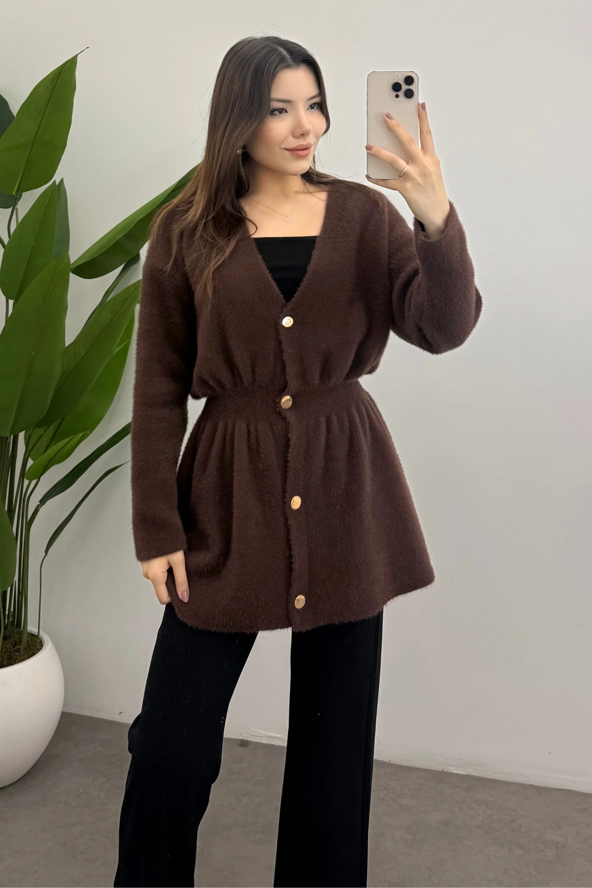 Kadın Kahverengi Gold Çıtçıt Detaylı Soft Triko Hırka