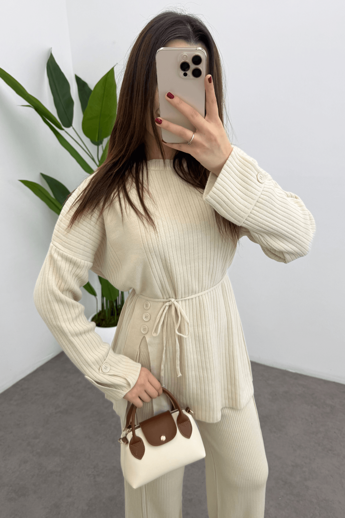 Kadın Ekru Bel Bağlamalı Düğme Detaylı Fitilli Triko Kazak Pantolon İkili Takım