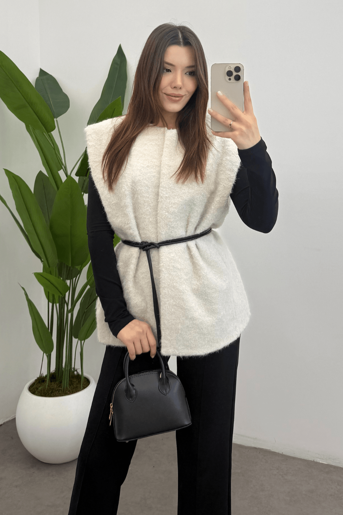 Kadın Ekru Kemerli  Kaşe Yelek