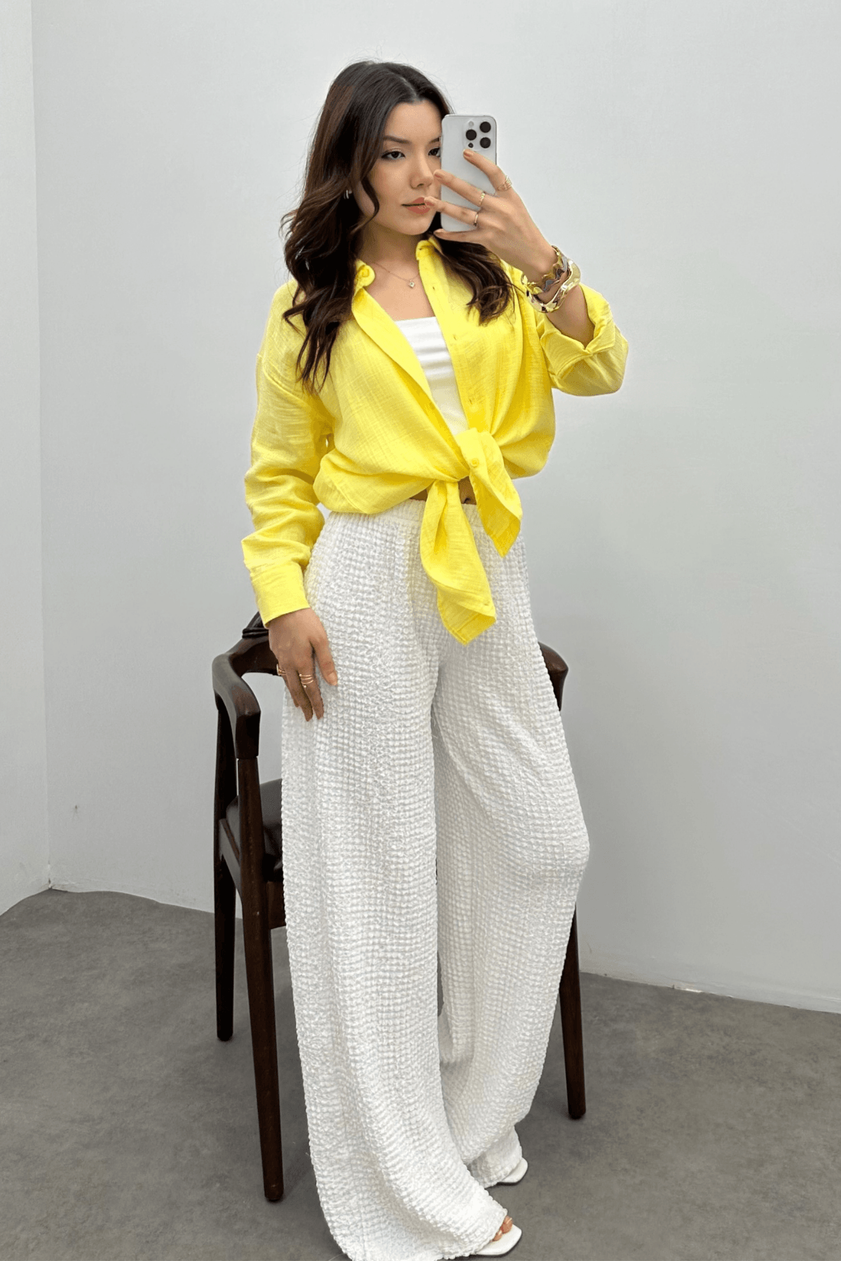 Kadın Beyaz Yüksek Bel Likralı Dökümlü Relax Bubble Pantolon