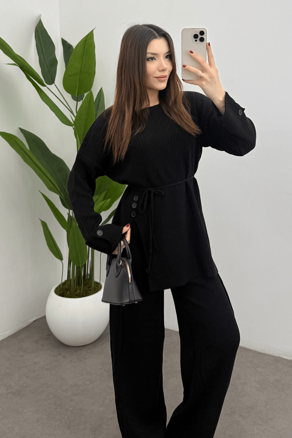 Kadın Siyah Bel Bağlamalı Düğme Detaylı Fitilli Triko Kazak Pantolon İkili Takım