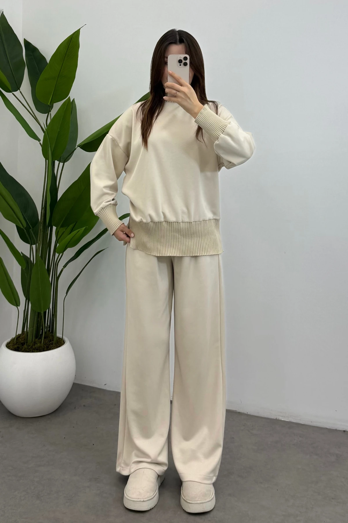 Kadın Krem Balıkçı Yaka Yan Fermuar Detaylı Modal Takım