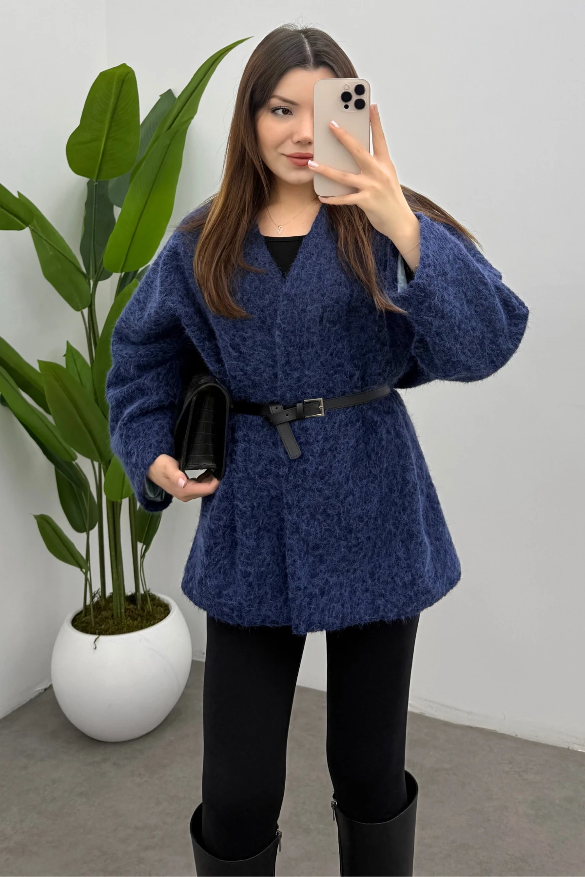 Kadın Lacivert Kemerli Kaşe Kaban