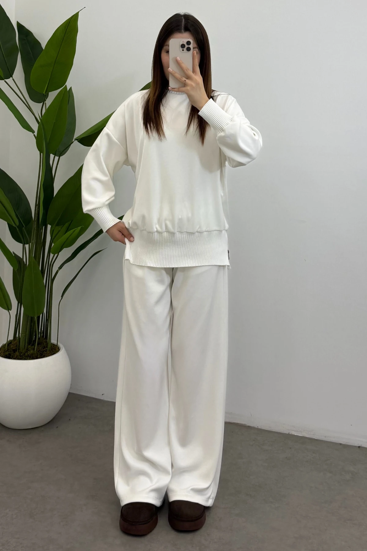 Kadın Ekru Balıkçı Yaka Yan Fermuar Detaylı  Modal Takım