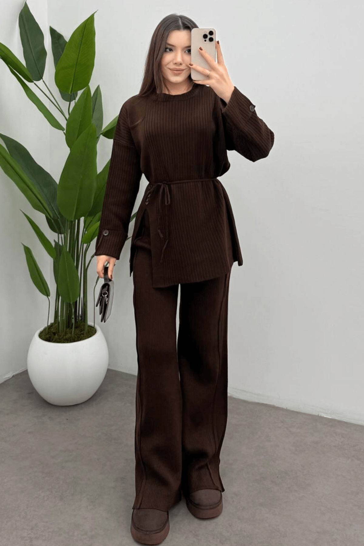 Kadın Kahverengi Bel Bağlamalı Düğme Detaylı Fitilli Triko Kazak Pantolon İkili Takım
