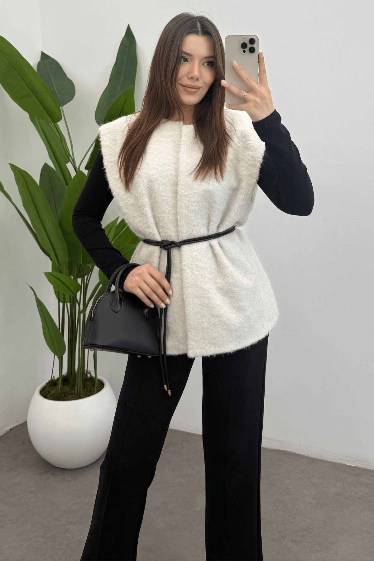 Kadın Ekru Kemerli  Kaşe Yelek