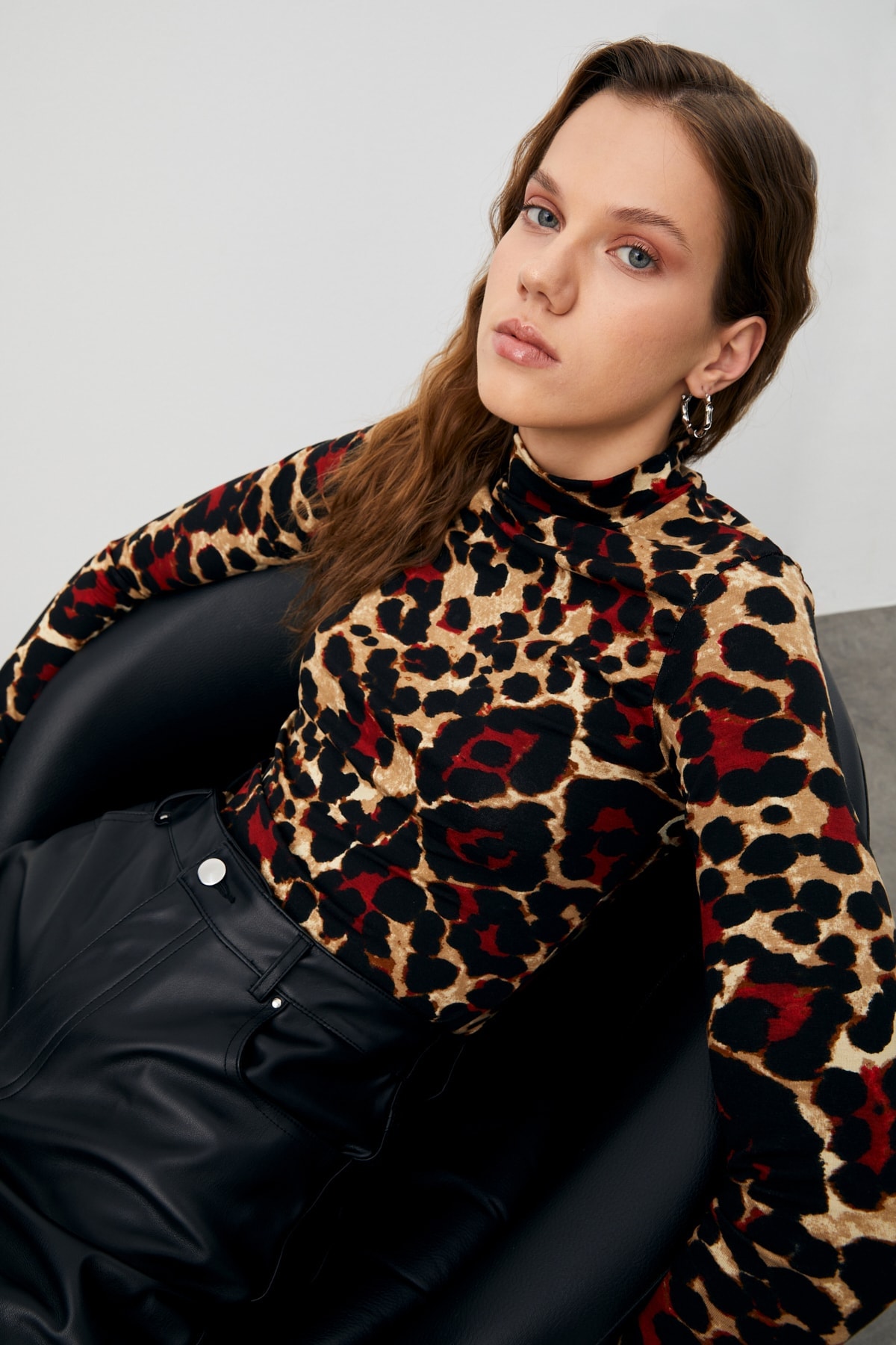 Kadın Kırmızı Leopar Desenli Body