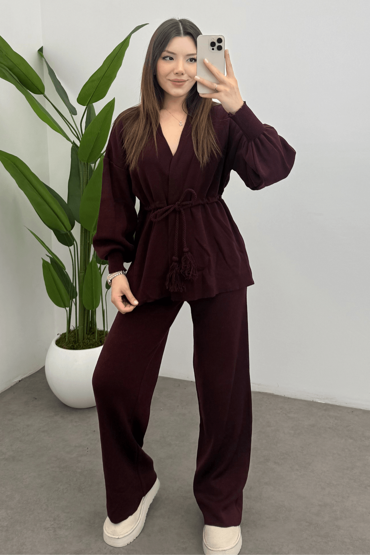 Kadın Bordo Beli Püskül Bağcık Detaylı Hırka Pantolon İkili Triko Takım