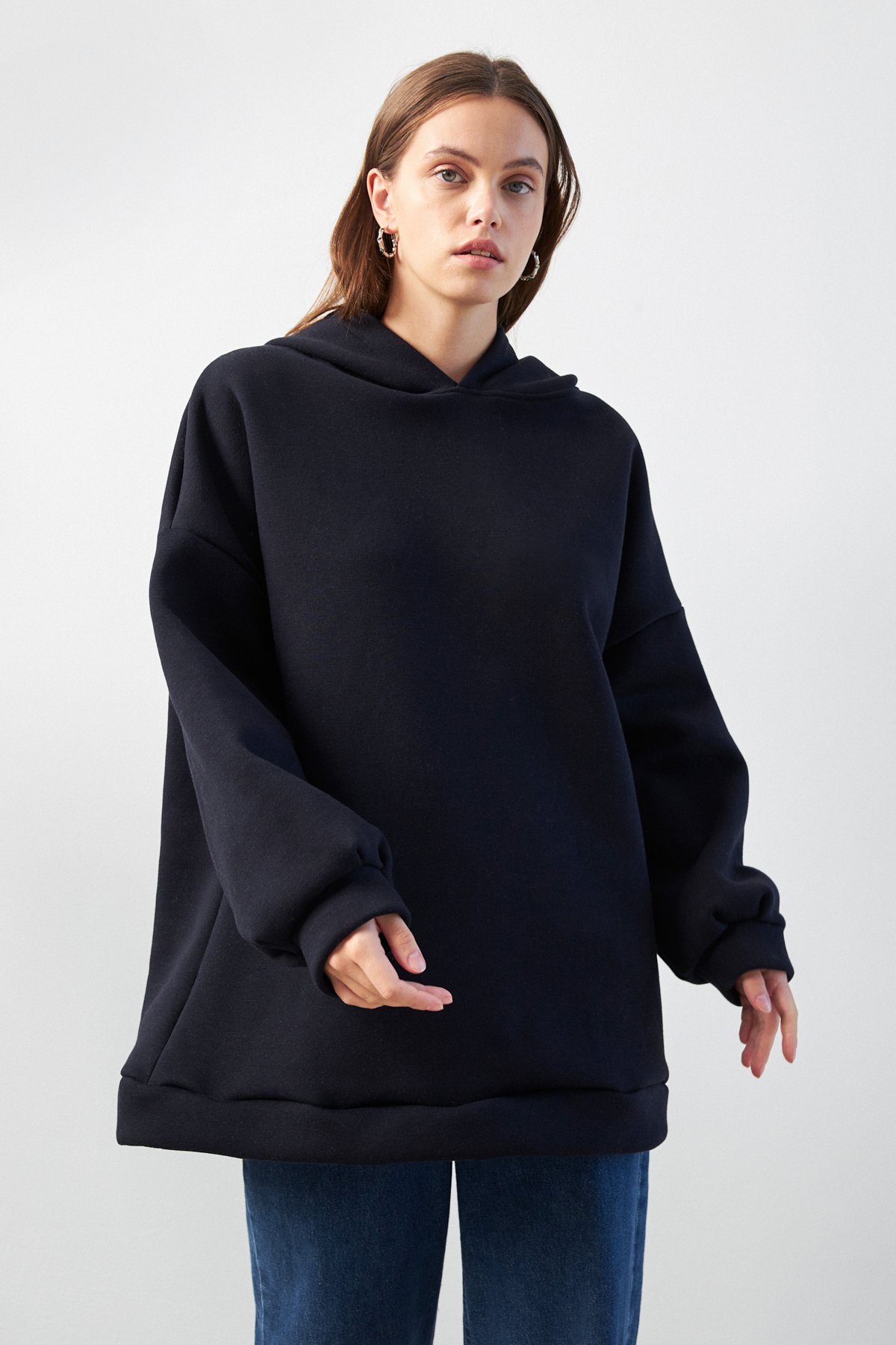 Kadın Koyu Lacivert Yumuşak Dokulu Oversize Şardonlu Kapüşonlu Sweatshirt