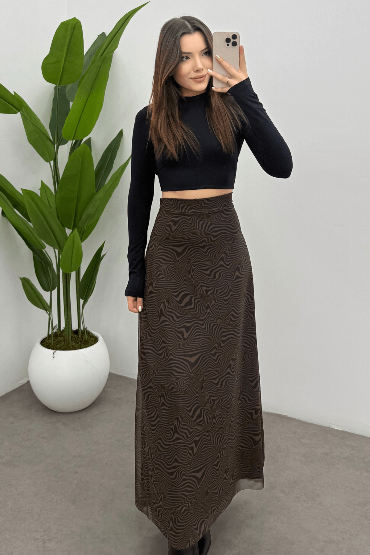 Kadın Kahverengi İnce Dalga Baskılı Arka Lastik Detaylı Fermuarlı Tül Etek