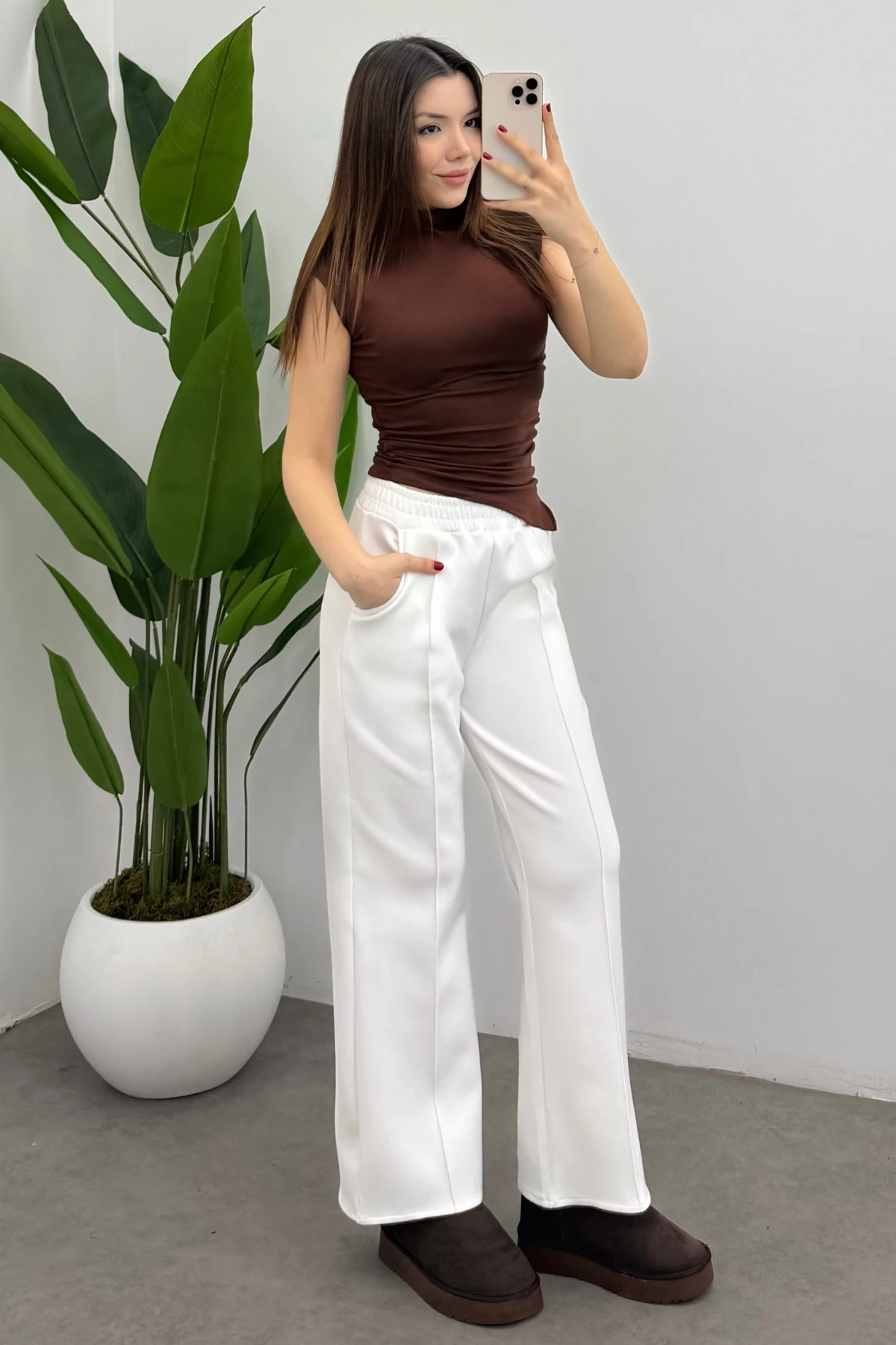 Kadın Beyaz Nervür Dikişli Lastikli Scuba Pantolon