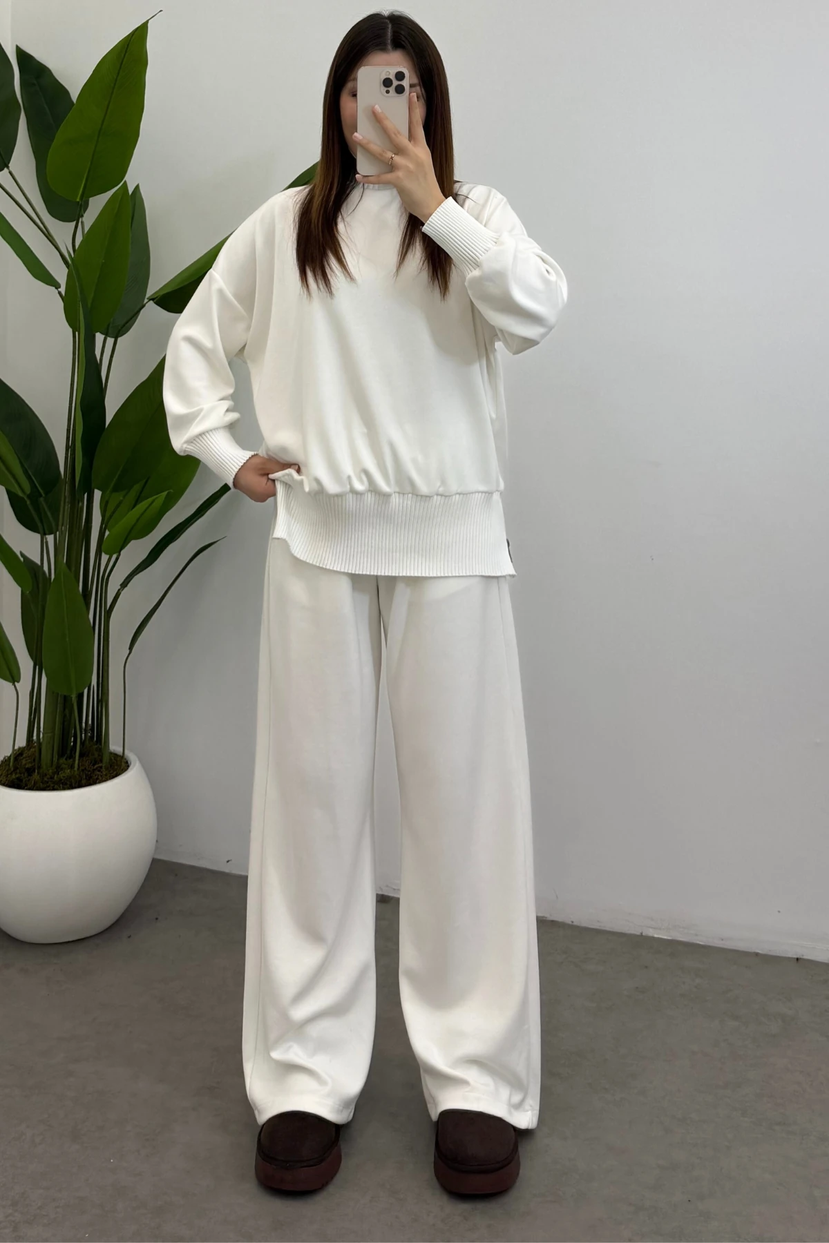 Kadın Ekru Balıkçı Yaka Yan Fermuar Detaylı  Modal Takım