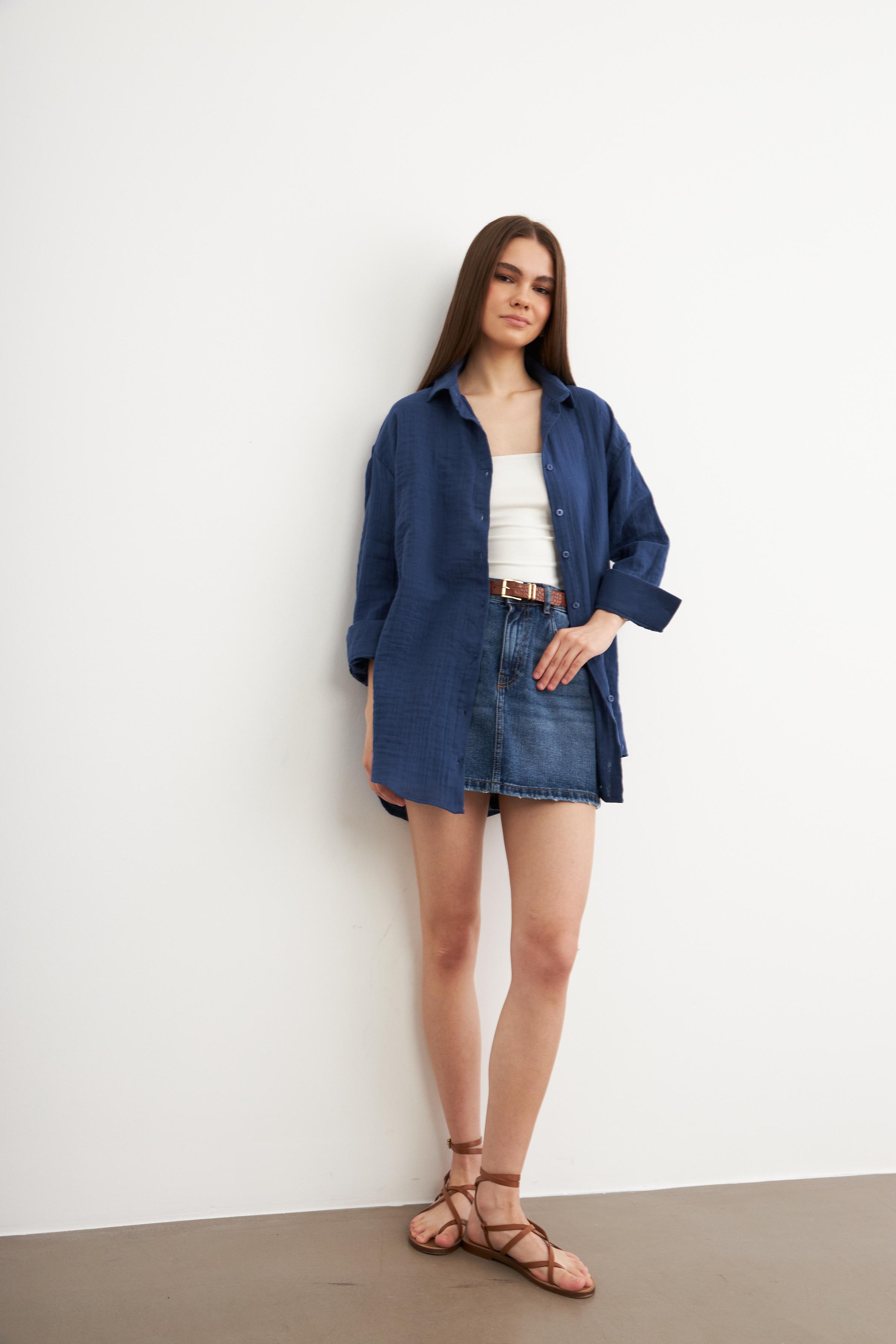 Kadın Lacivert Oversize Basic Müslin Gömlek