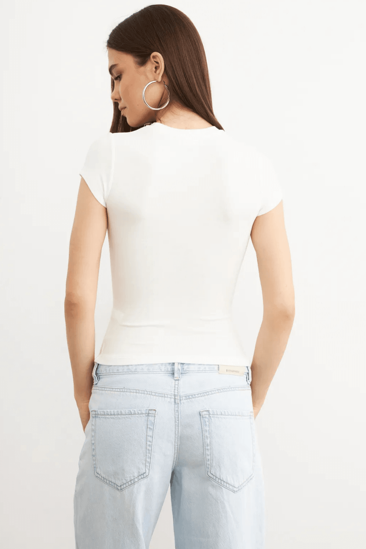 Kadın Beyaz Bisiklet Yaka Kısa Kol Ultra Soft T-shirt