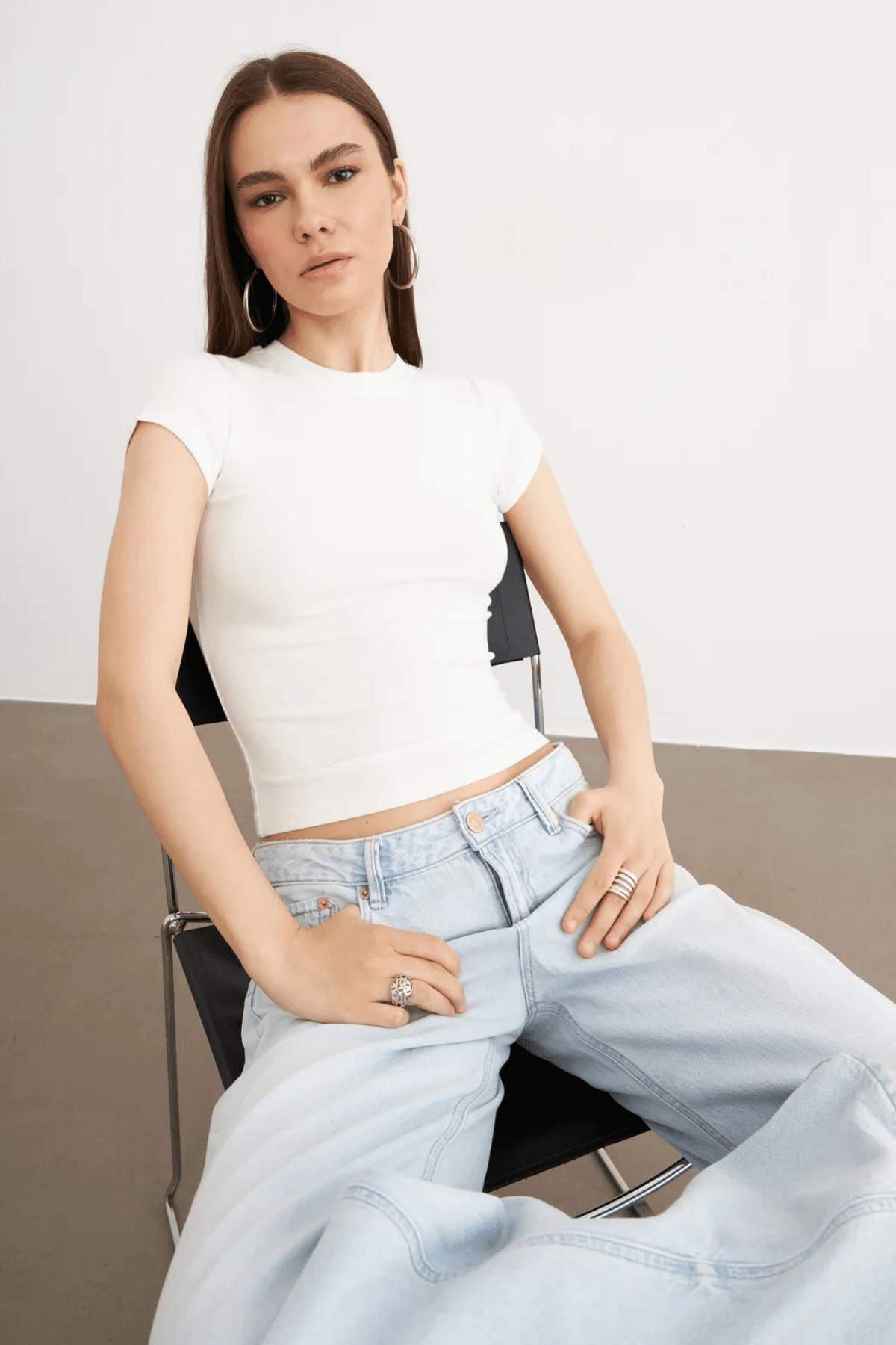 Kadın Beyaz Bisiklet Yaka Kısa Kol Ultra Soft T-shirt