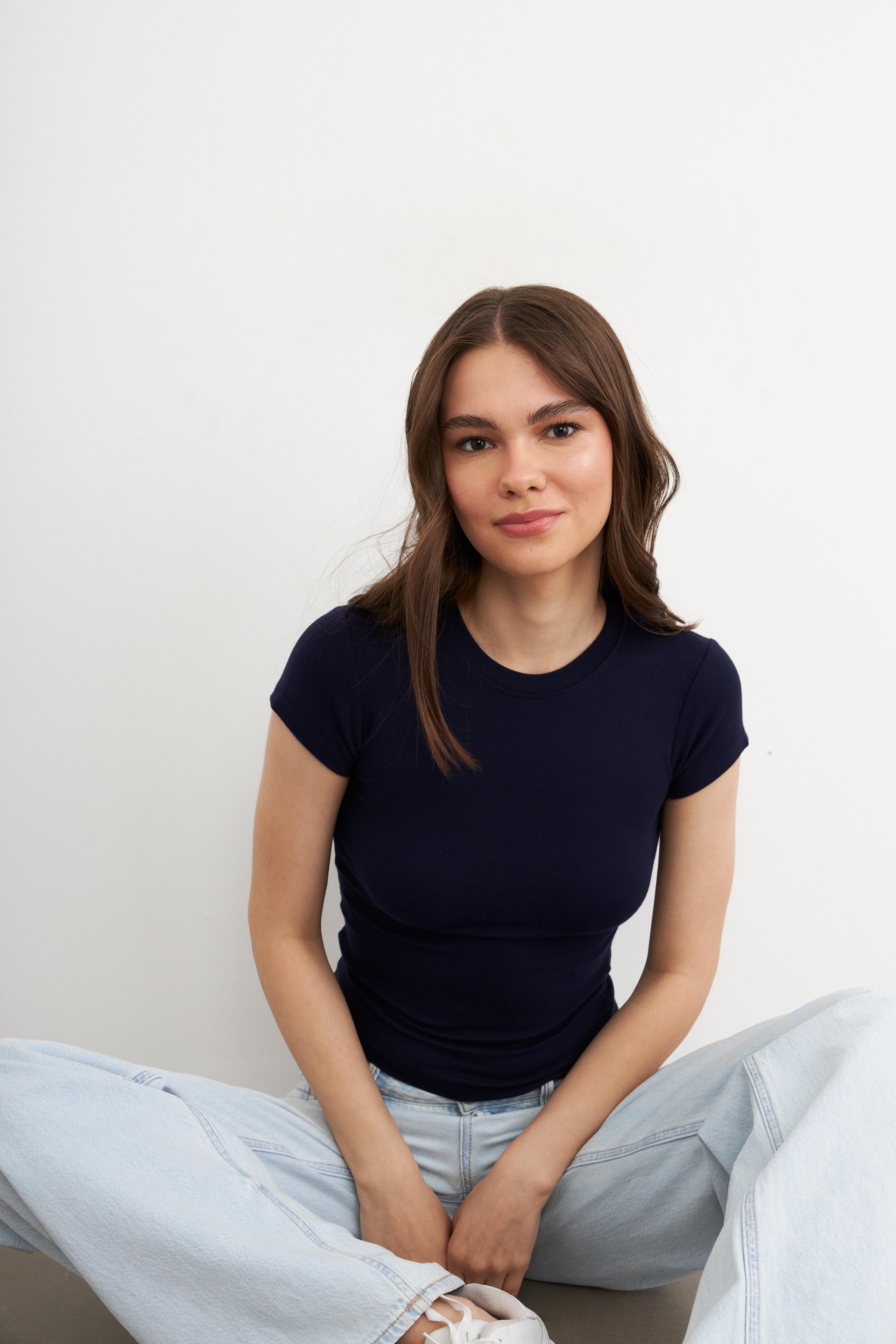 Kadın Lacivert Bisiklet Yaka Kısa Kol Ultra Soft T-shirt