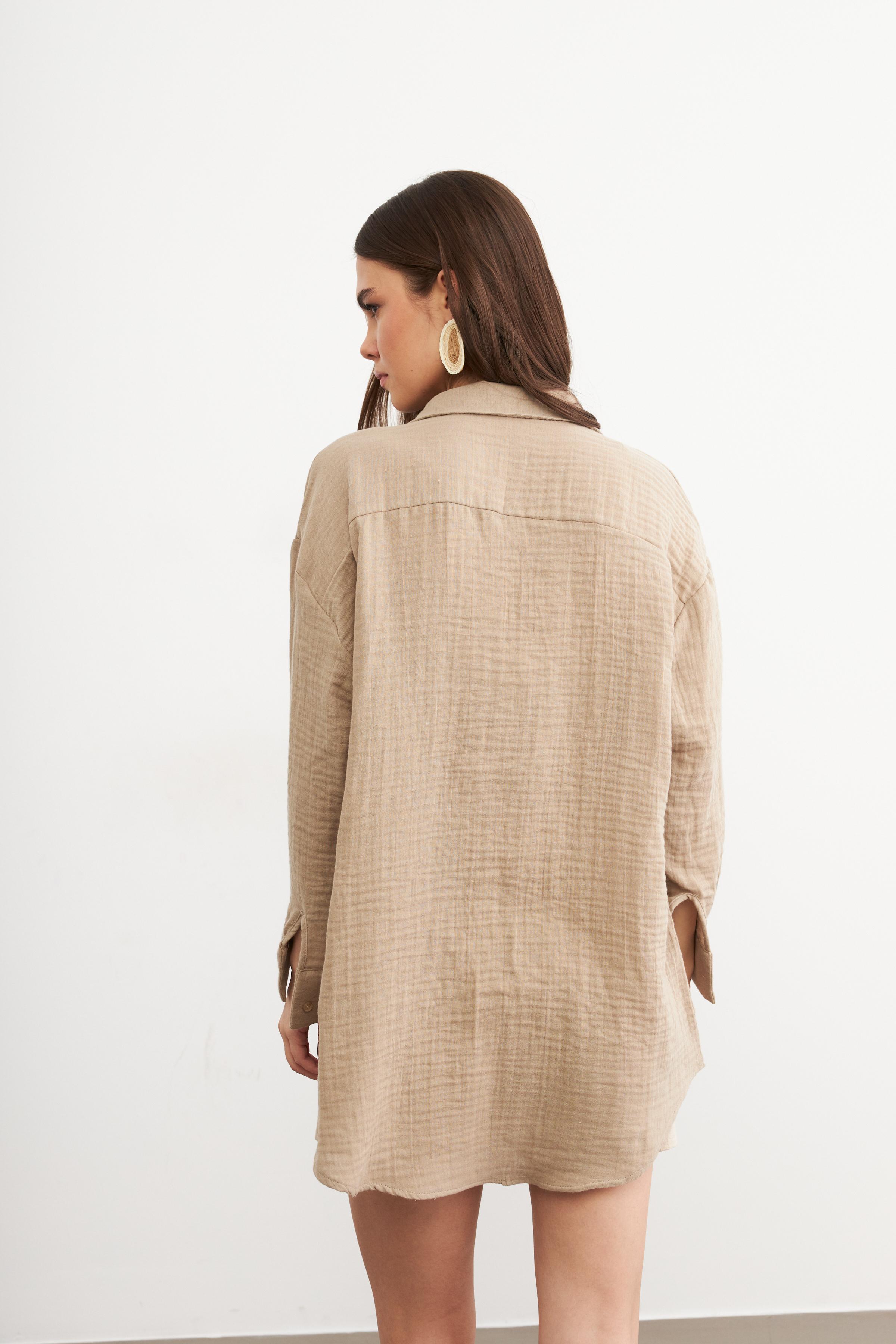 Kadın Kum Beji Oversize Basic Müslin Gömlek