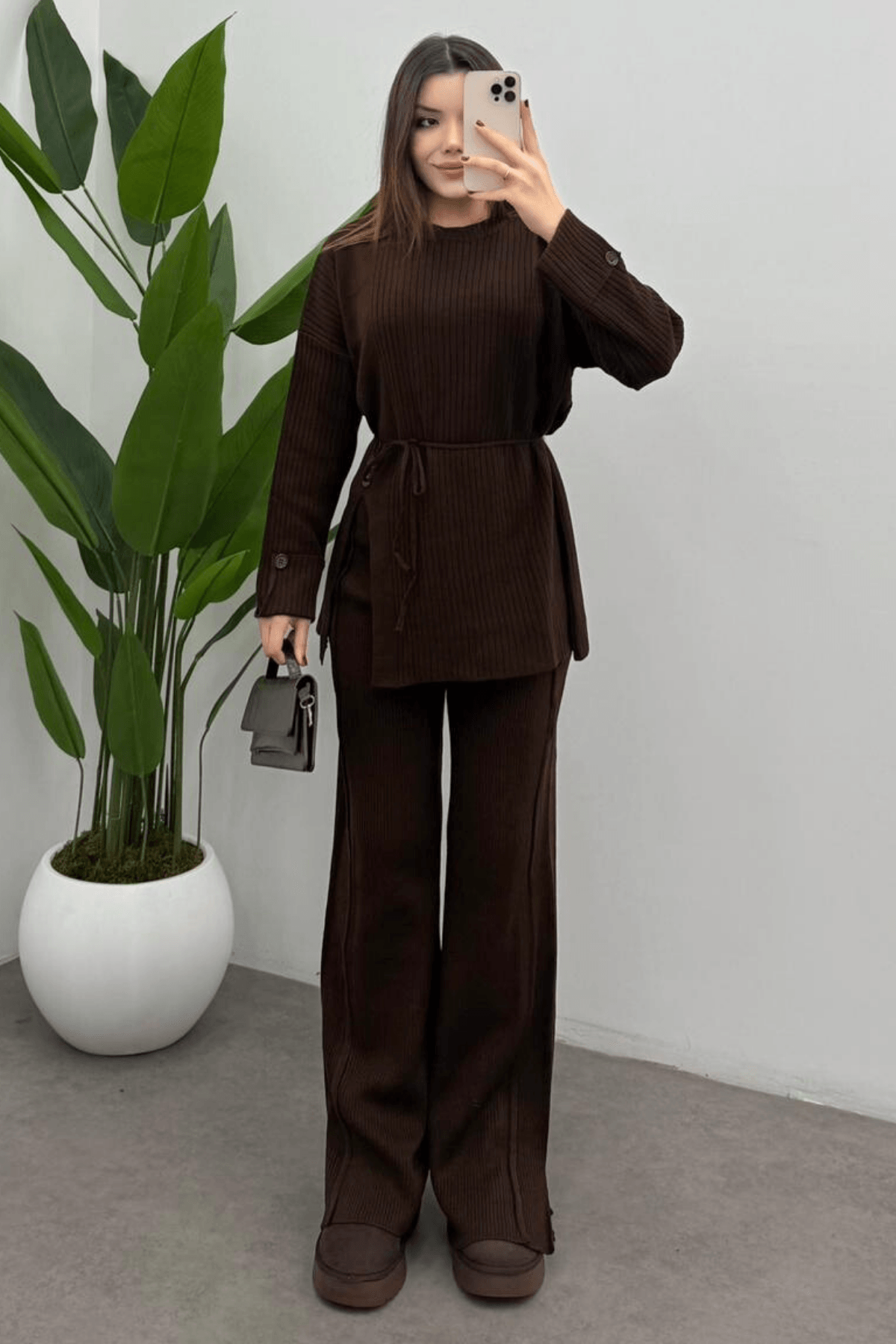 Kadın Kahverengi Bel Bağlamalı Düğme Detaylı Fitilli Triko Kazak Pantolon İkili Takım