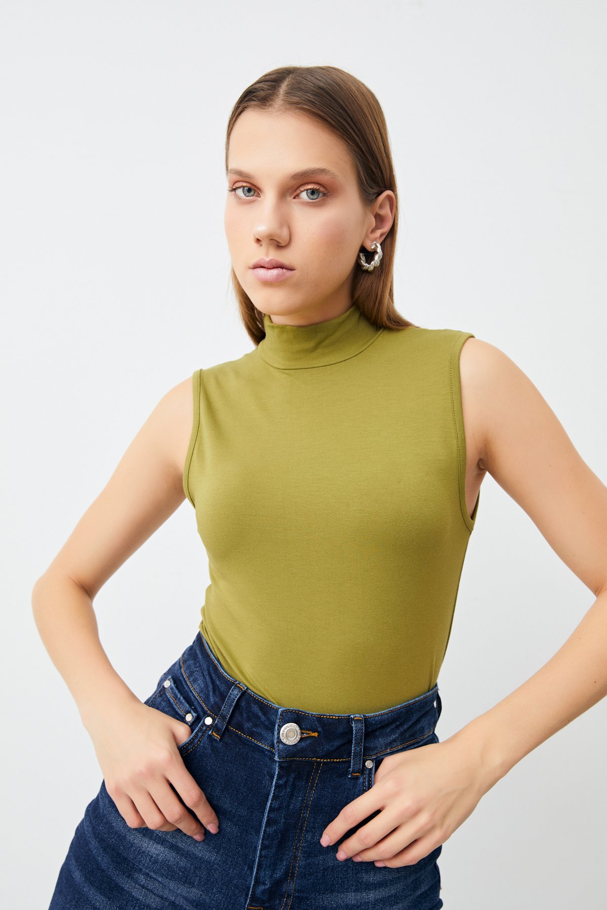 Kadın Yağ Yeşili Kolsuz Bluz