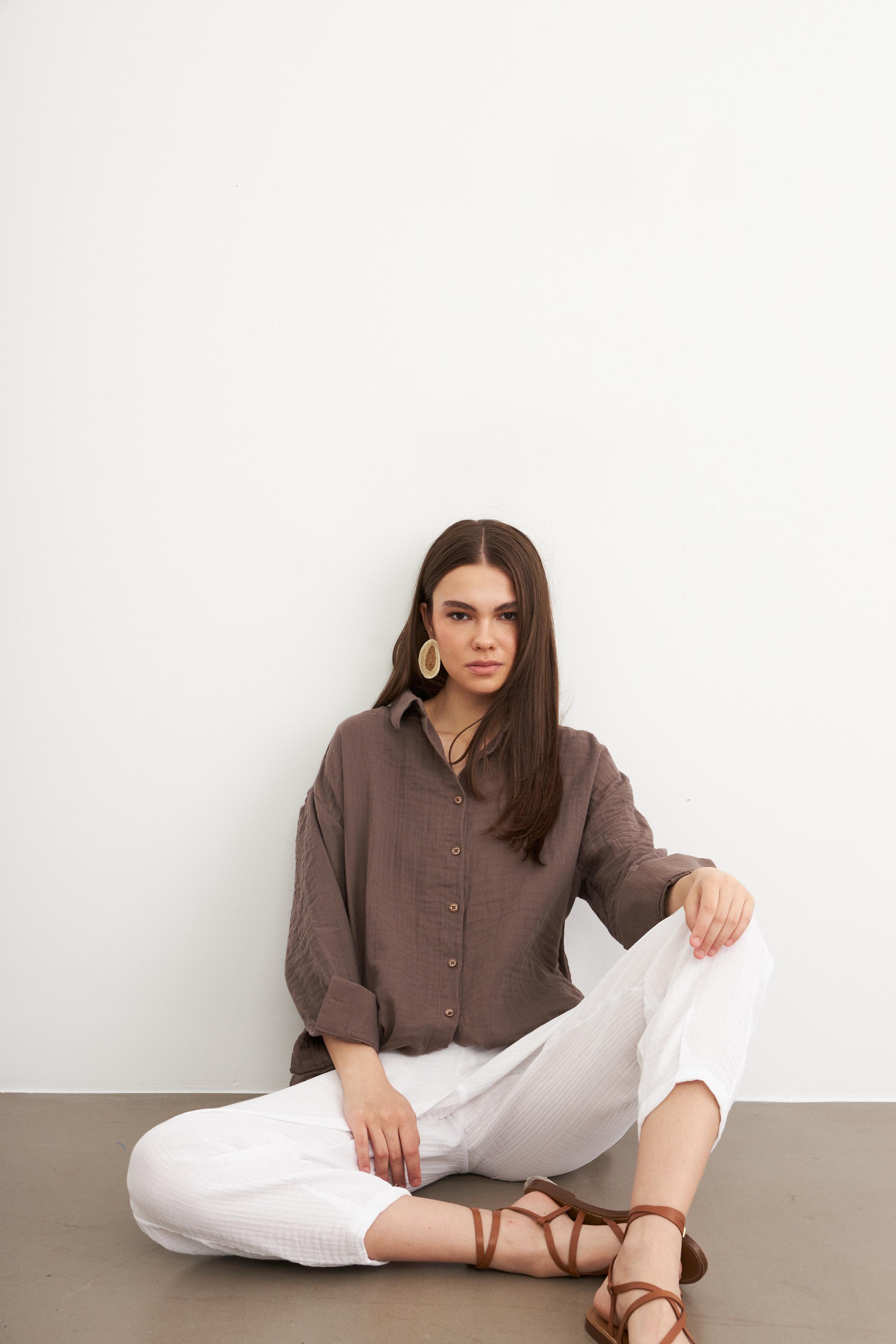 Kadın Mocha Oversize Basic Müslin Gömlek