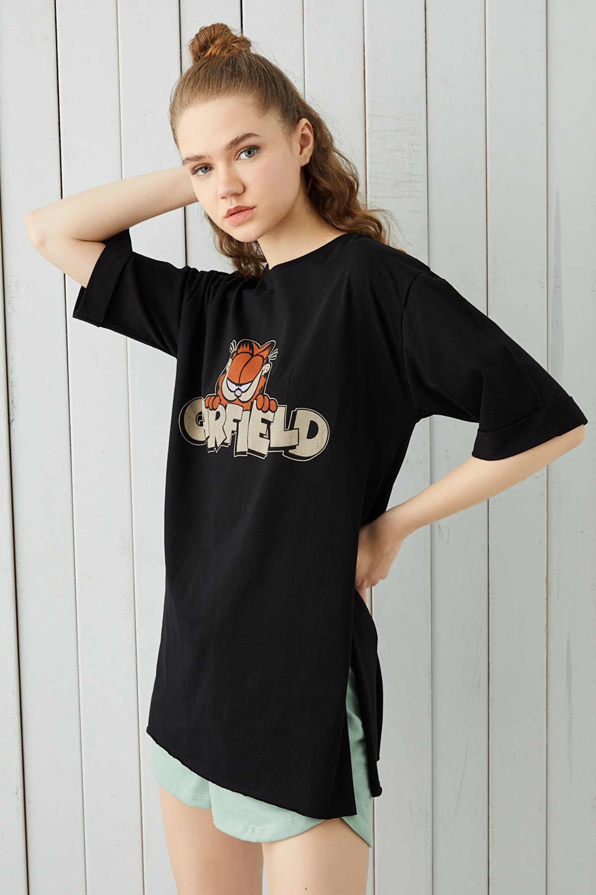 Kadın Siyah Garfield Baskılı Oversize Tshirt