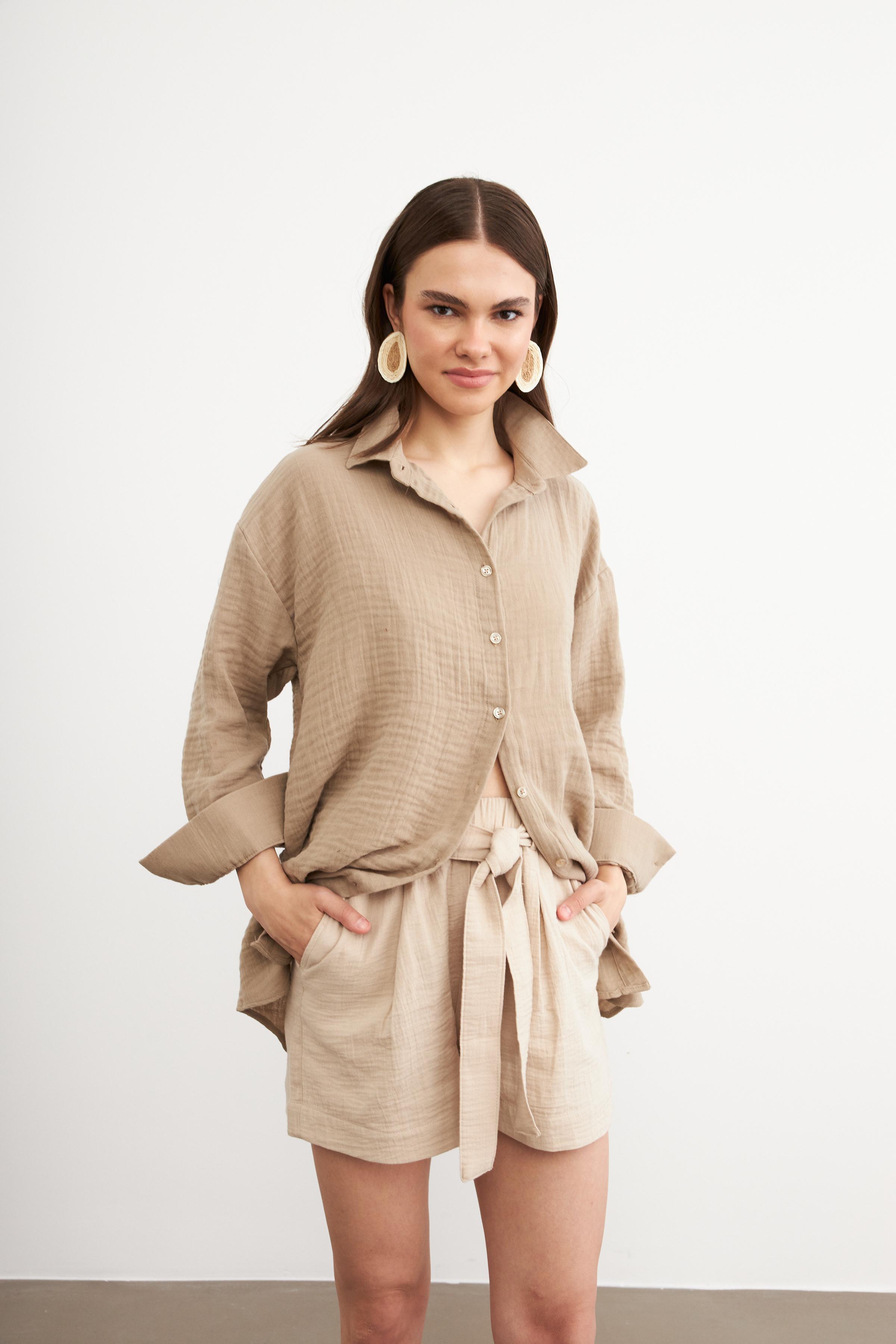 Kadın Kum Beji Oversize Basic Müslin Gömlek