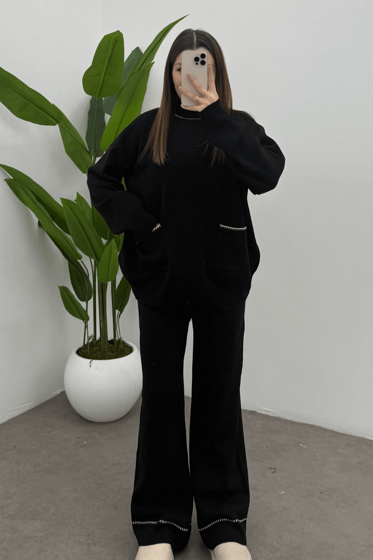 Kadın Siyah Balıkçı Yaka Cep Detaylı Kazak Pantolon Triko Takım