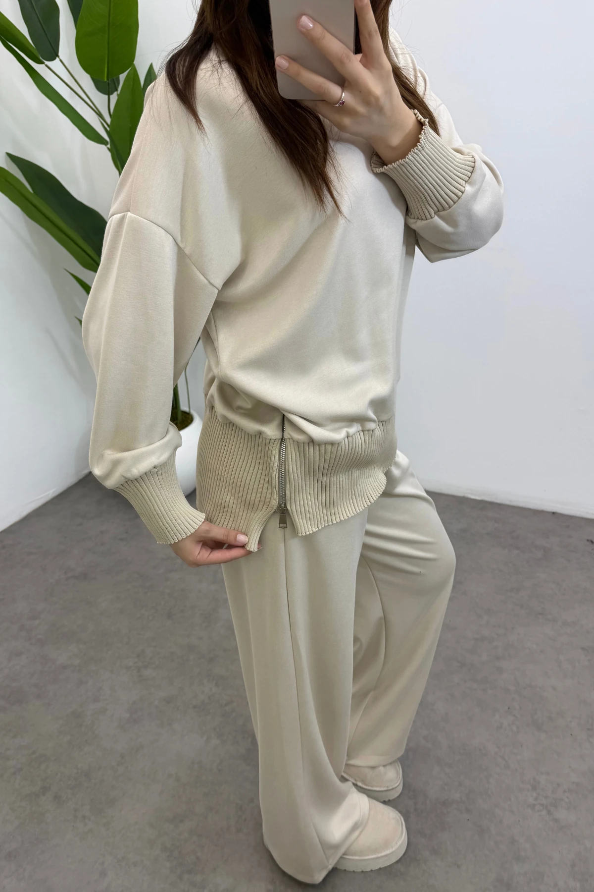 Kadın Krem Balıkçı Yaka Yan Fermuar Detaylı Modal Takım